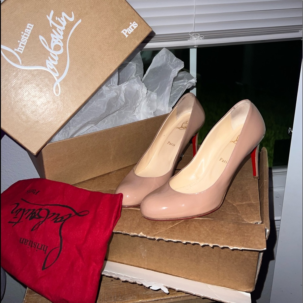 Christian Louboutin patent leather pumps size 40